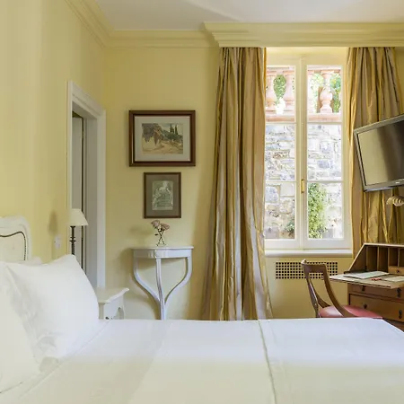 호텔 Della Pergola Relais Et Chateaux 3*