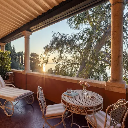 Della Pergola Relais Et Chateaux 호텔