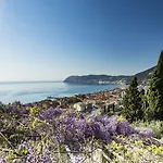 Della Pergola Relais Et Chateaux Алассіо