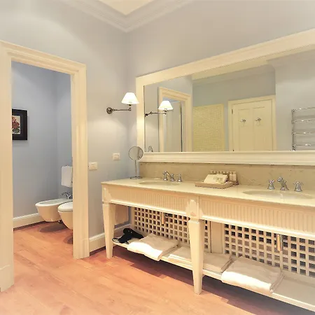 Della Pergola Relais Et Chateaux Szálloda 3*