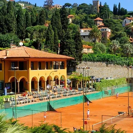 Della Pergola Relais Et Chateaux فندق 3*