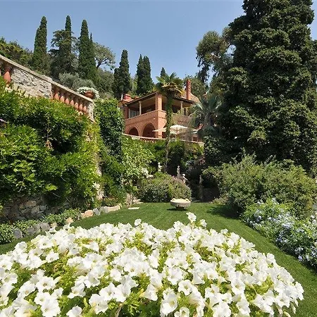 Szálloda Della Pergola Relais Et Chateaux 3*