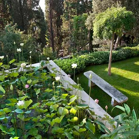 Della Pergola Relais Et Chateaux Szálloda 3*