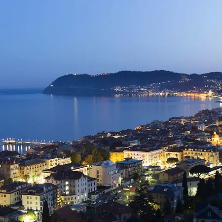 Della Pergola Relais Et Chateaux Szálloda 3*