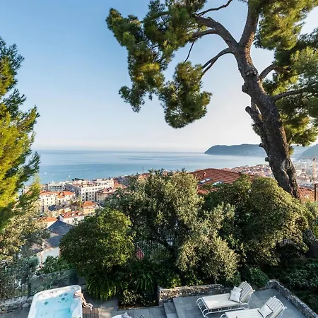 Szálloda Della Pergola Relais Et Chateaux 3*