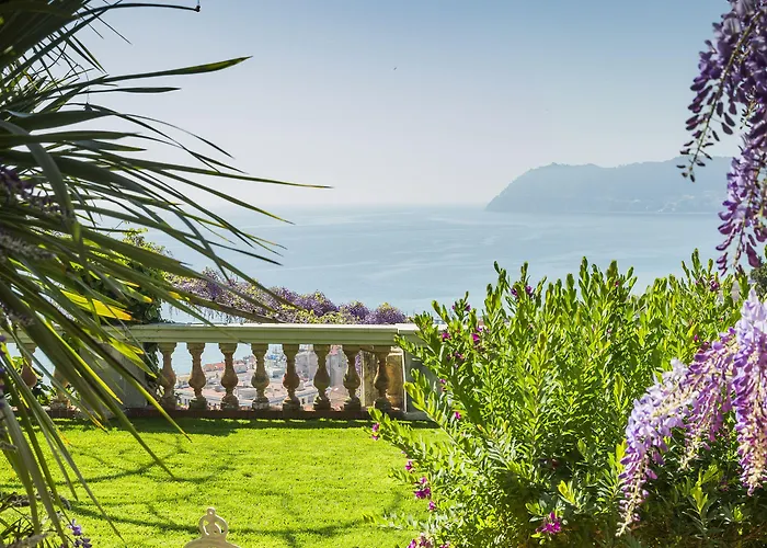 Отель Della Pergola Relais Et Chateaux