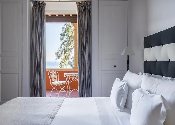 Отель Della Pergola Relais Et Chateaux